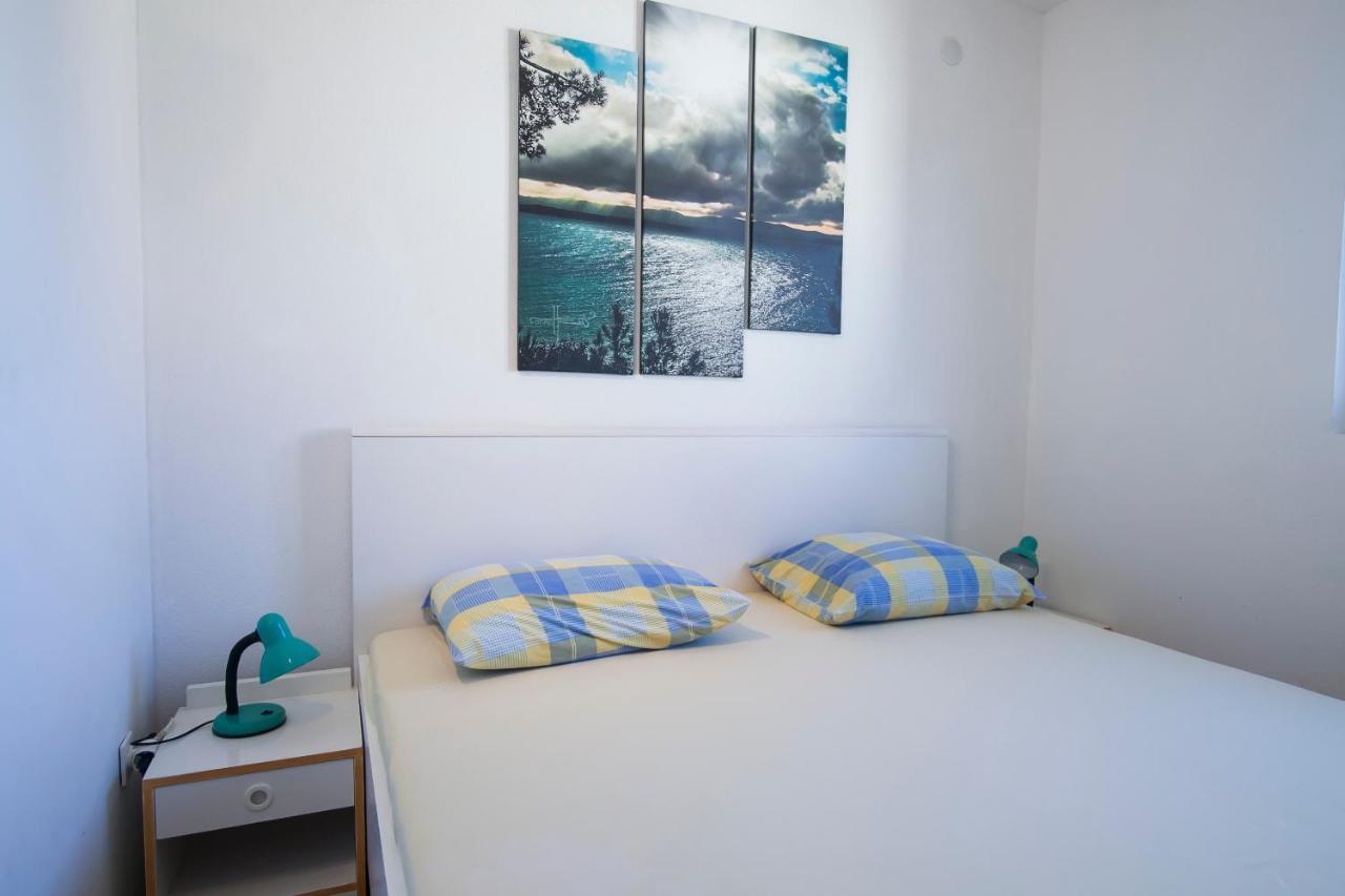 Apartments Radic Bol Exterior photo